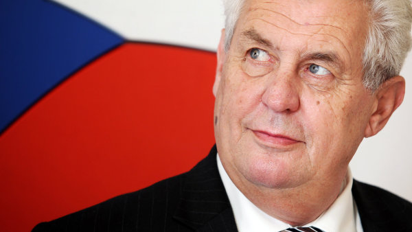 cheshskiy-prezident-prizval-k-referendumu-o-chlenstve-v-es-i-nato