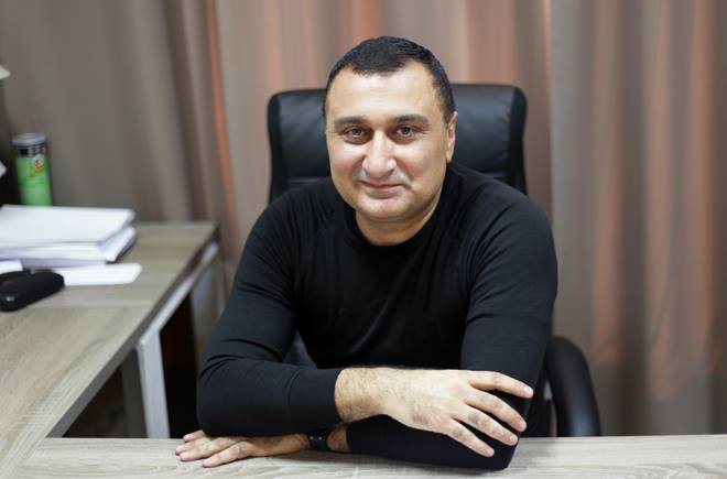 დათო