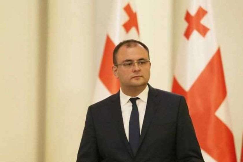 rati-bregadze-drosheb (1)