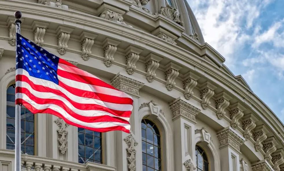 1735925899-kongresiiiiusa